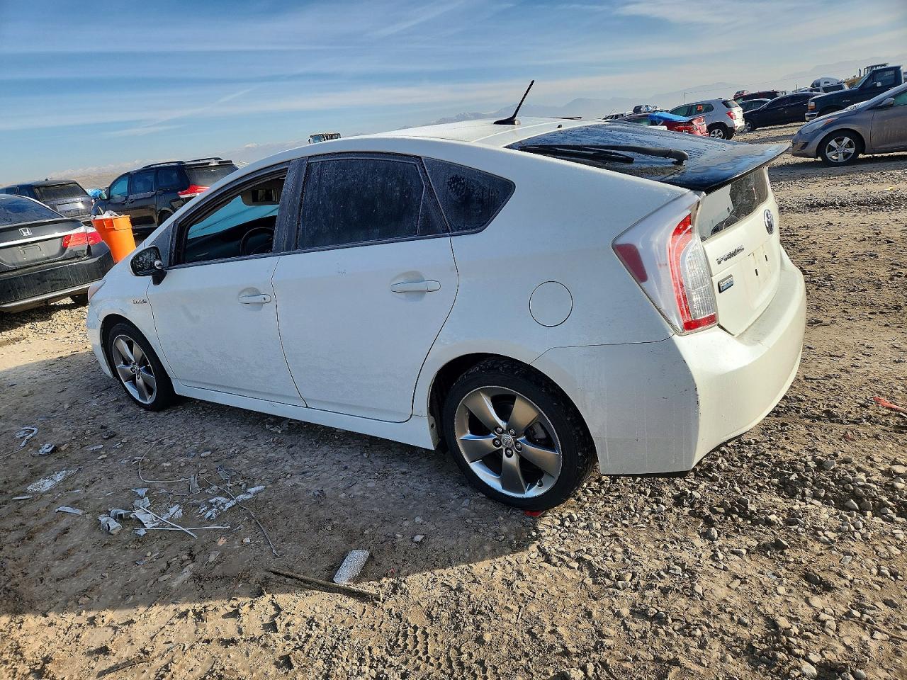 2013 TOYOTA PRIUS PERSONA SERIES SE photo 3