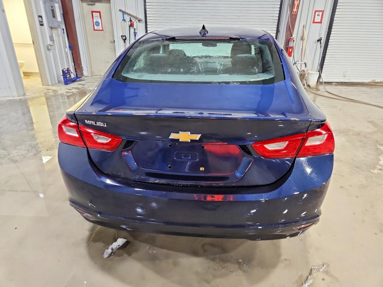 2018 CHEVROLET MALIBU LS photo 11