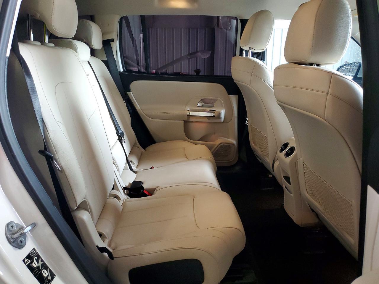 2020 MERCEDES-BENZ GLB 250 photo 21