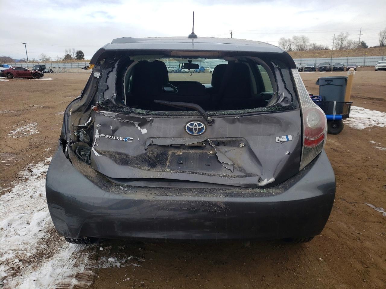 2013 TOYOTA PRIUS photo 16