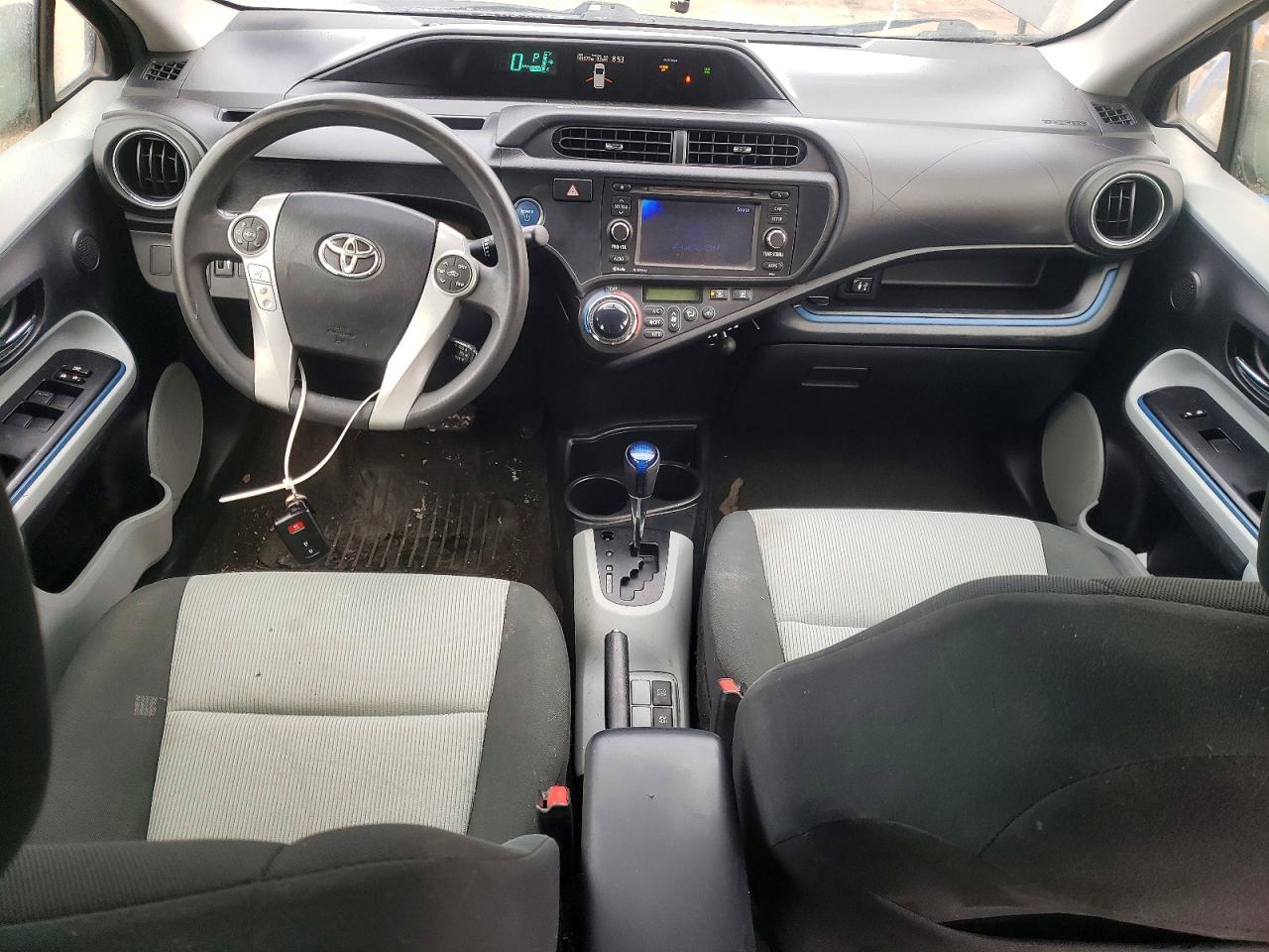 2013 TOYOTA PRIUS photo 22