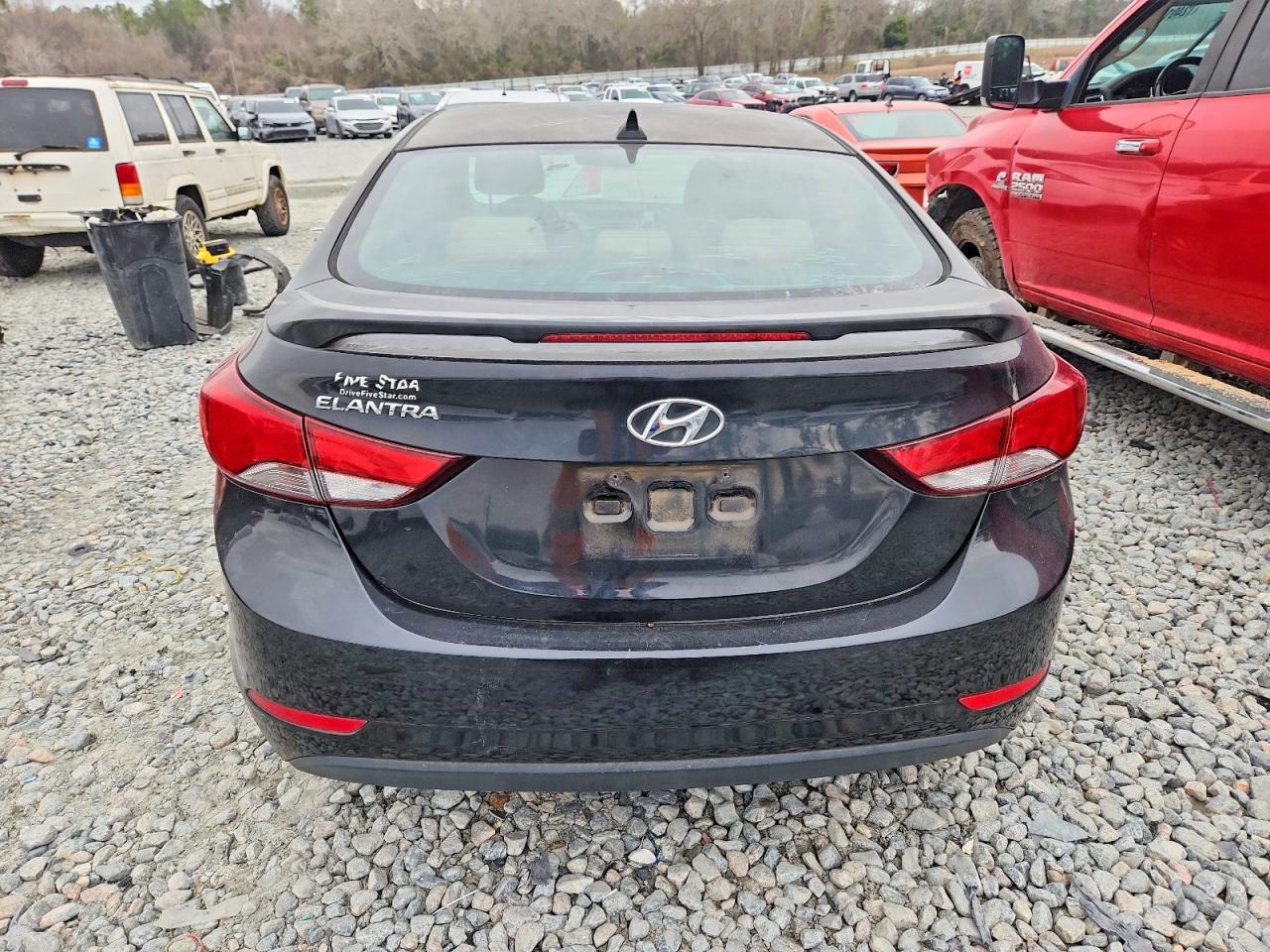 2015 HYUNDAI ELANTRA SE photo 11