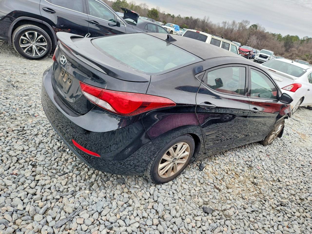 2015 HYUNDAI ELANTRA SE photo 5