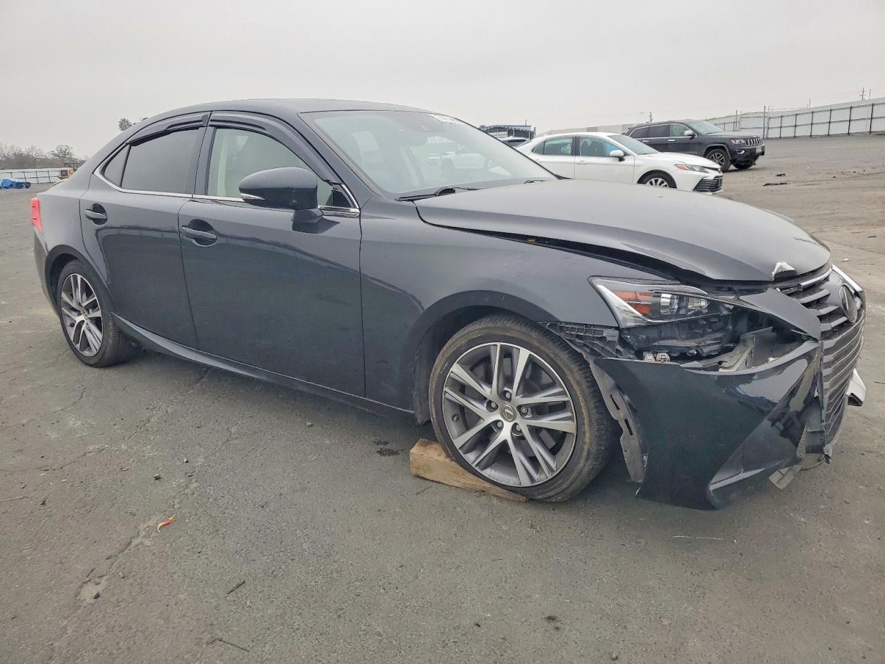 2020 LEXUS IS 300 PREMIUM photo 4