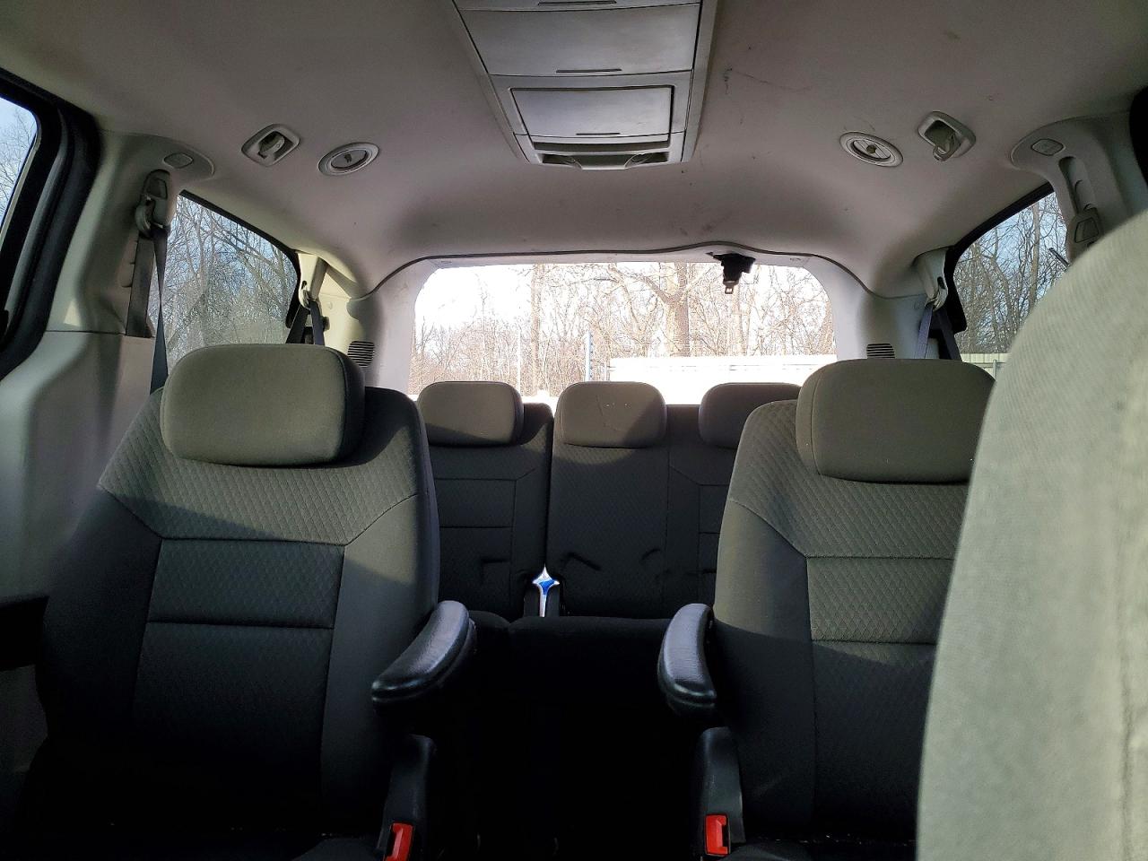 2010 DODGE GRAND CARAVAN photo 28