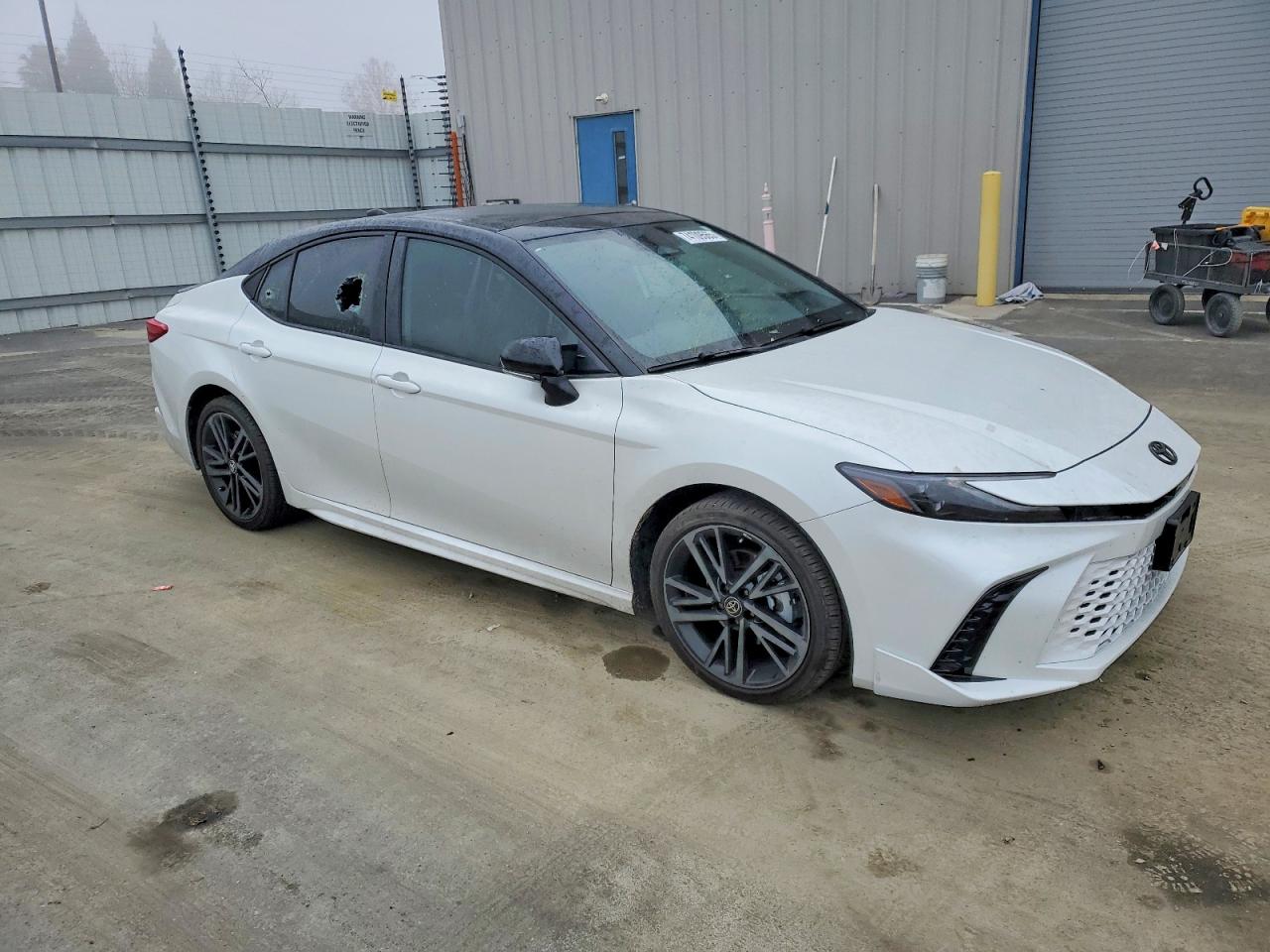 2025 TOYOTA CAMRY XSE photo 4