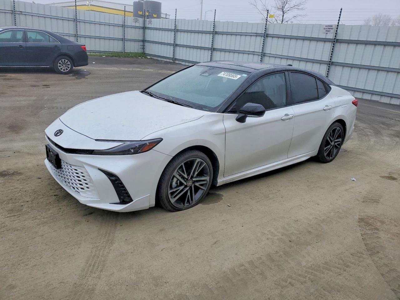 2025 TOYOTA CAMRY