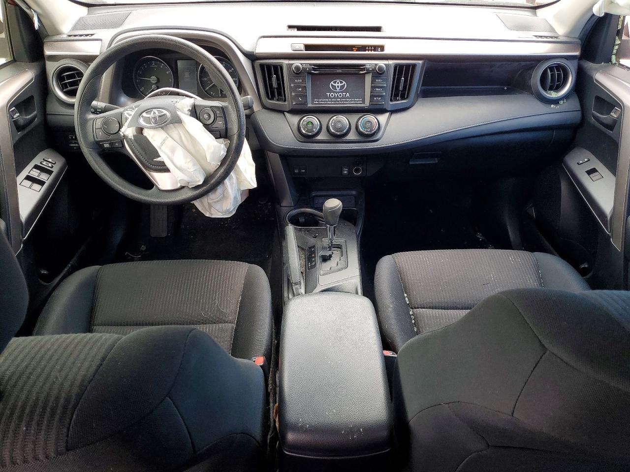 2018 TOYOTA RAV4 LE photo 15