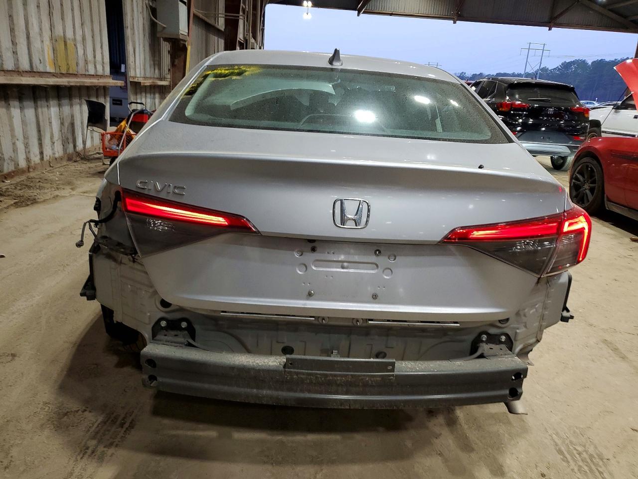2022 HONDA CIVIC LX photo 11
