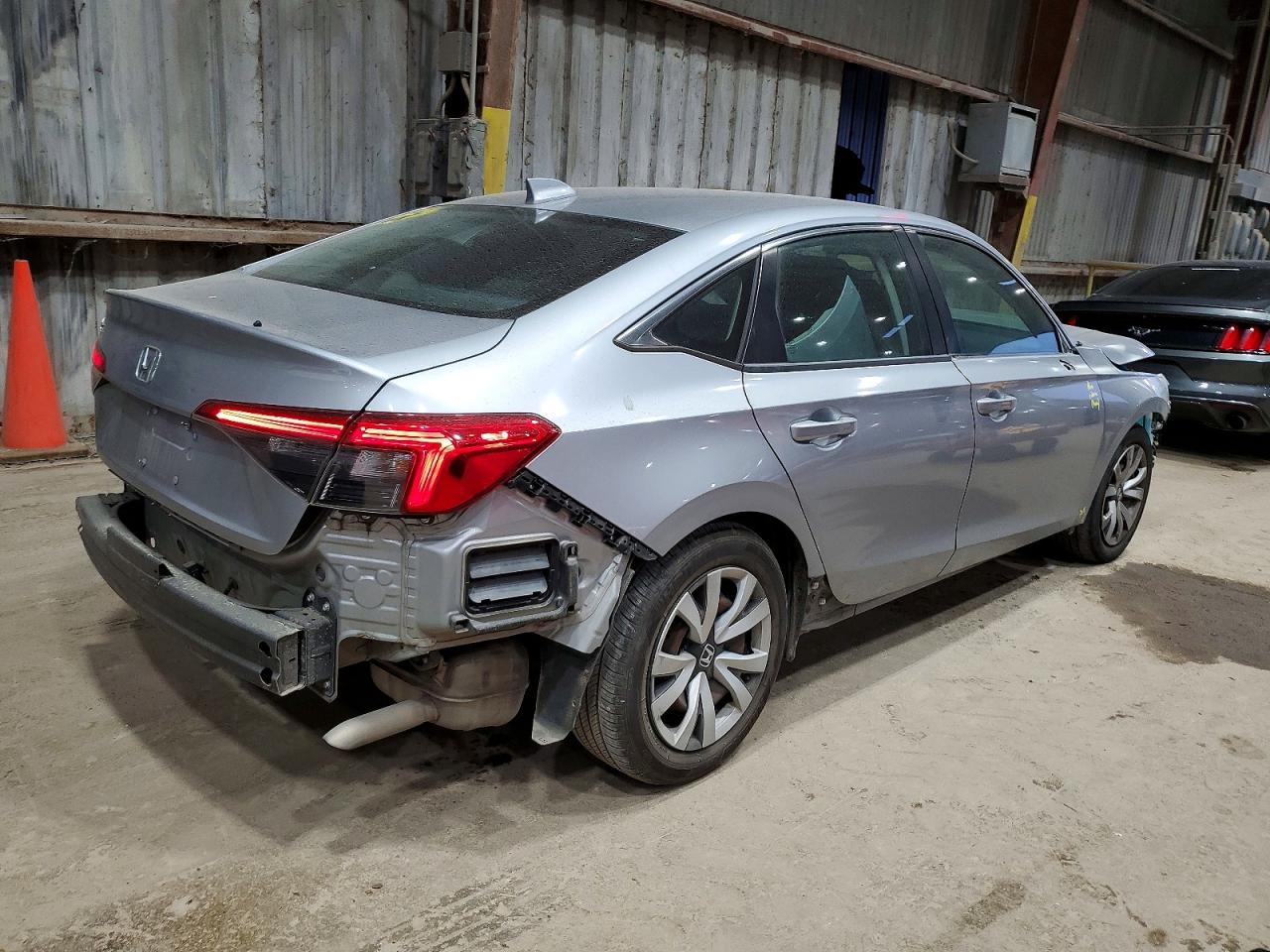 2022 HONDA CIVIC LX photo 5