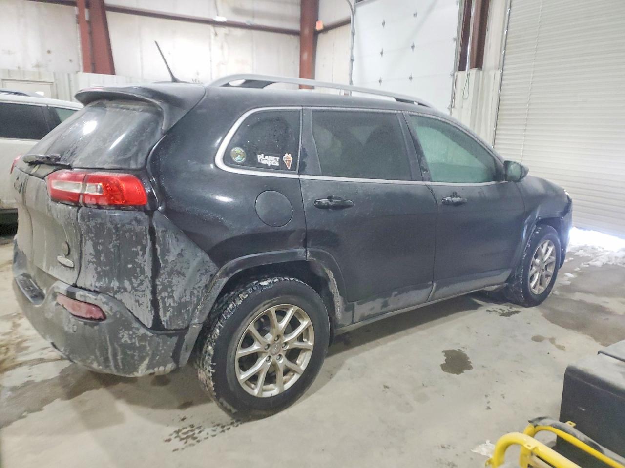 2018 JEEP CHEROKEE LATITUDE photo 3