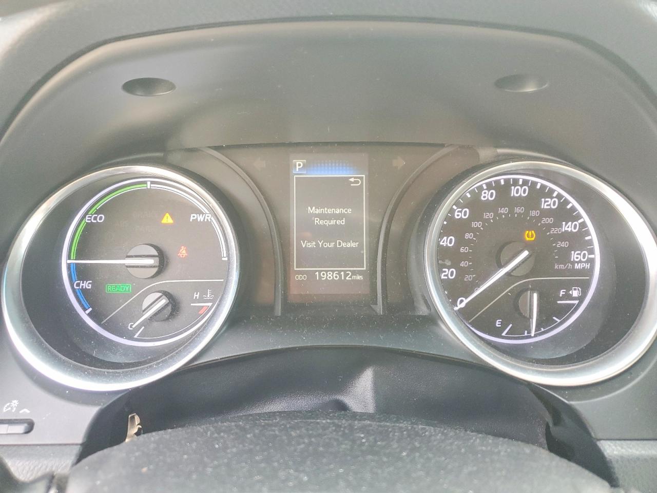 2018 TOYOTA CAMRY LE photo 25