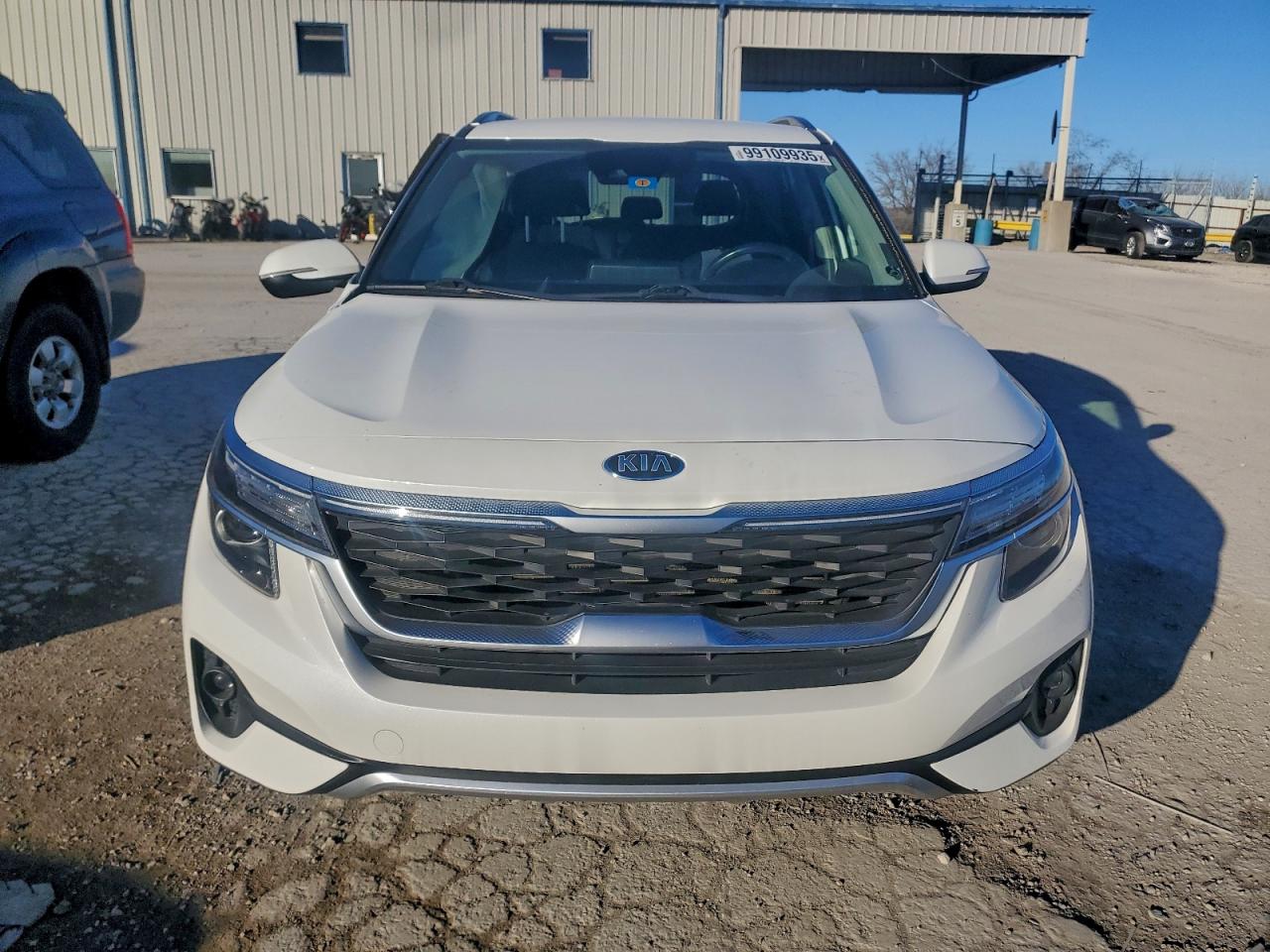2021 KIA SELTOS S photo 9