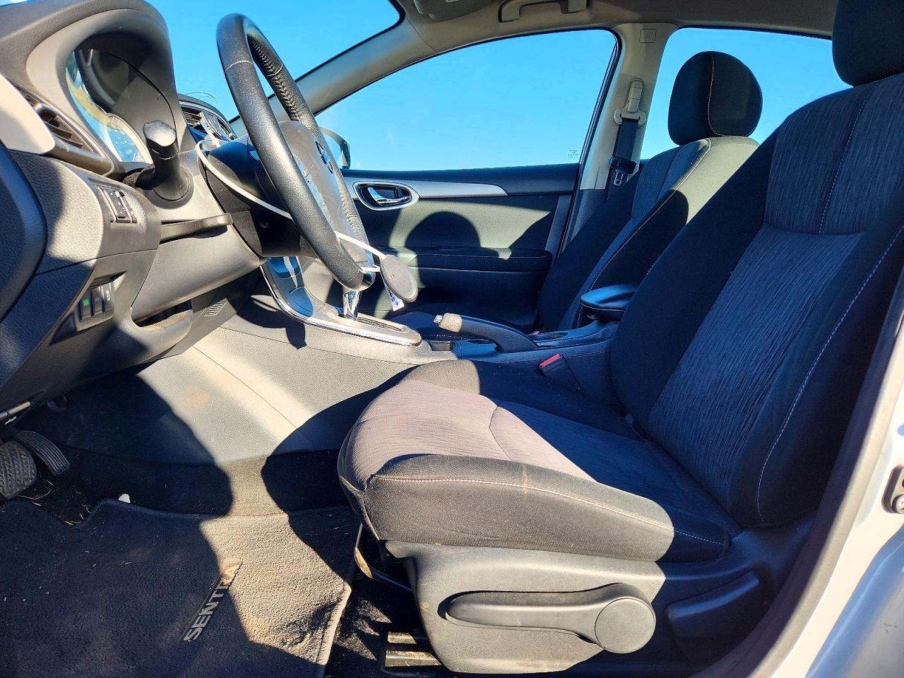 2015 NISSAN SENTRA S photo 19