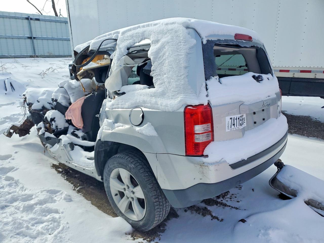 2014 JEEP PATRIOT LATITUDE photo 3