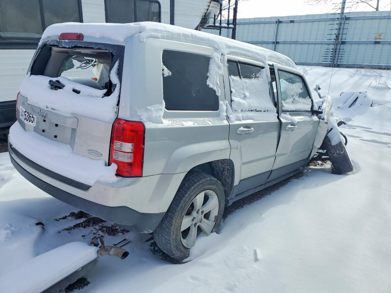 2014 JEEP PATRIOT LATITUDE photo 5