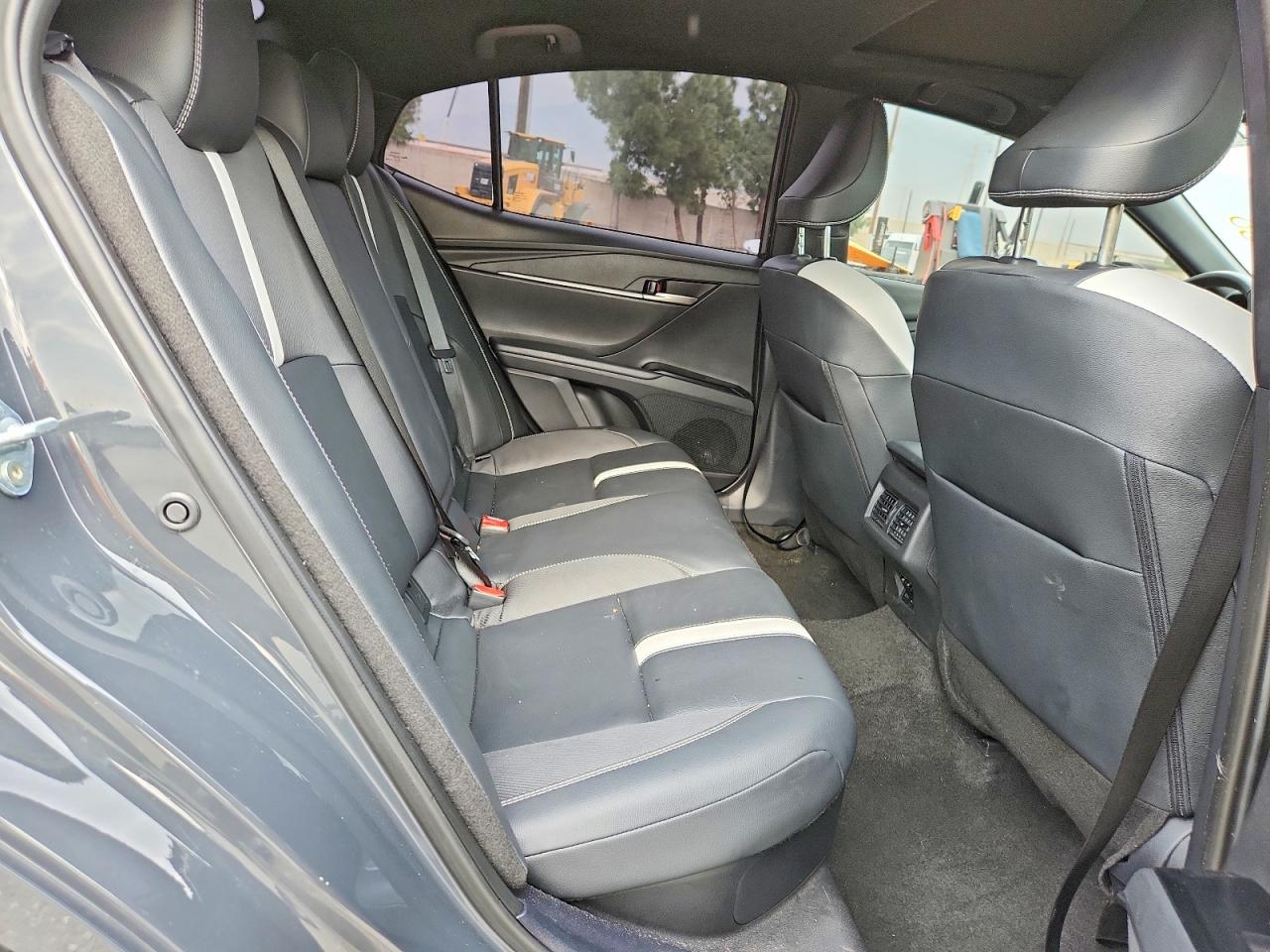 2025 TOYOTA CAMRY XSE photo 10