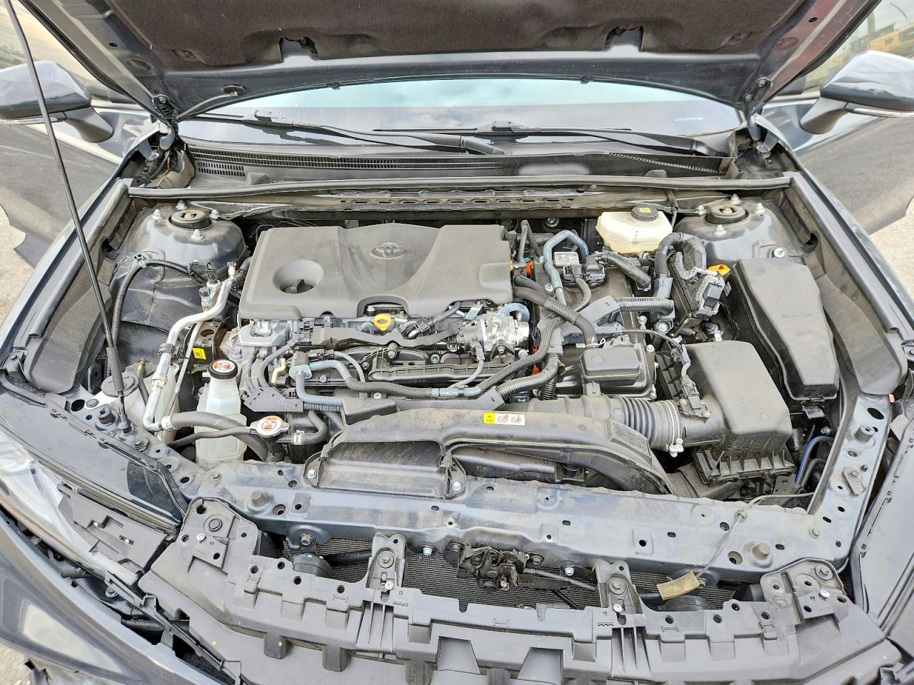 2025 TOYOTA CAMRY XSE photo 11
