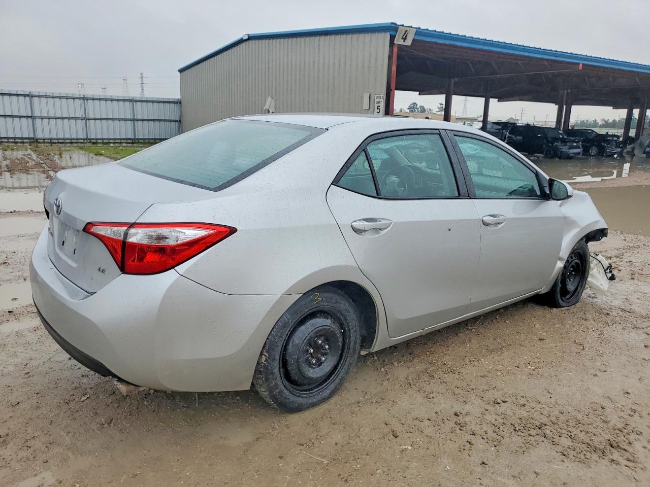 2015 TOYOTA COROLLA photo 5