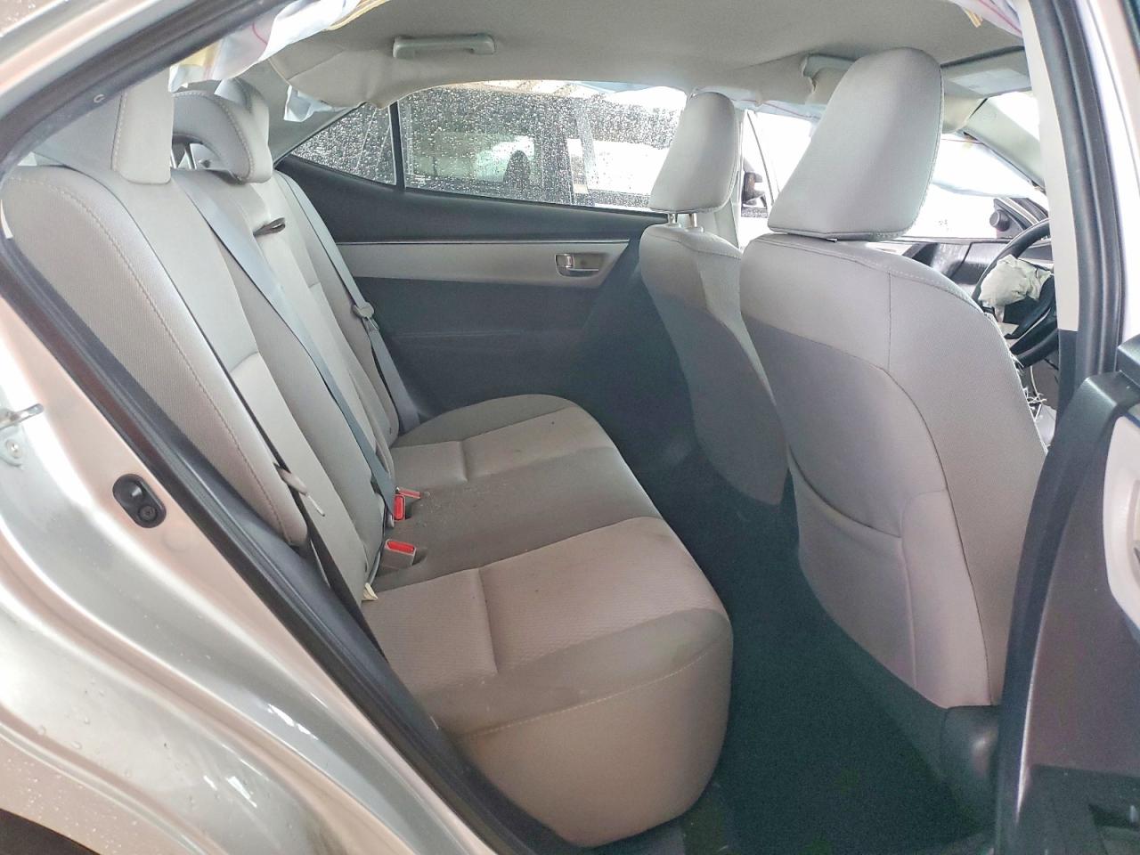 2015 TOYOTA COROLLA photo 19
