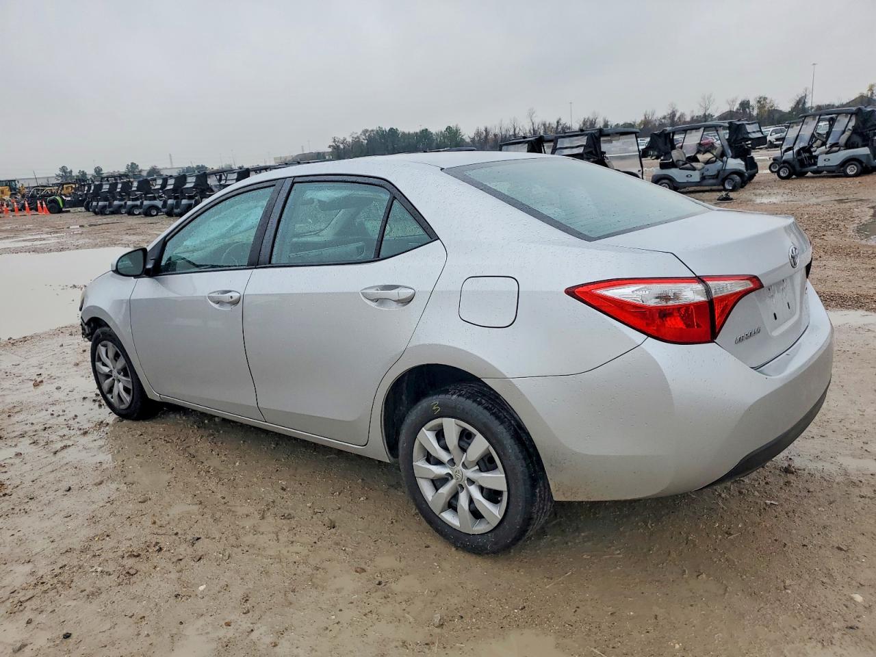 2015 TOYOTA COROLLA photo 3