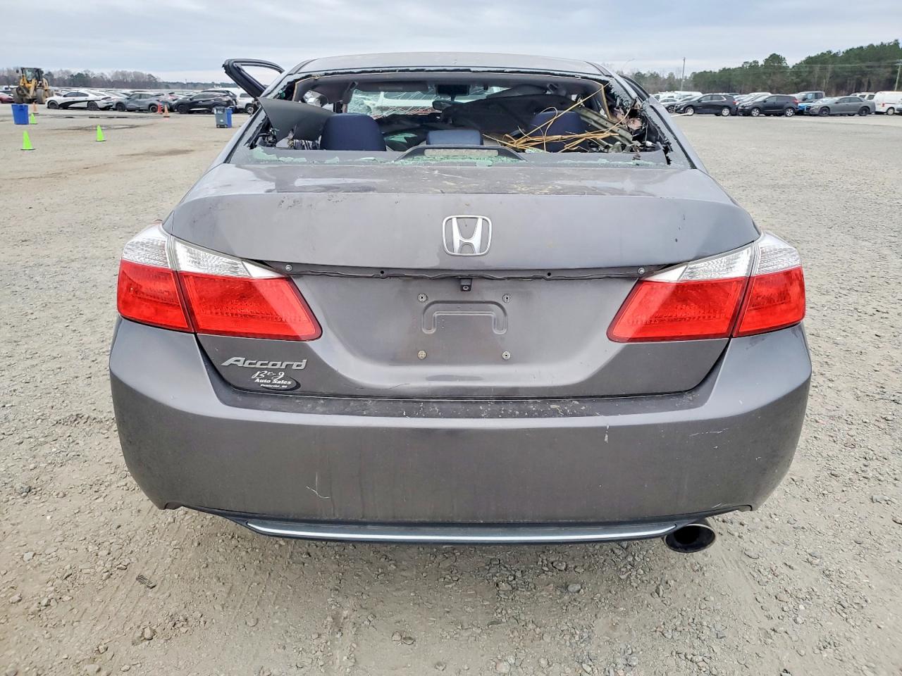 2014 HONDA ACCORD LX photo 11