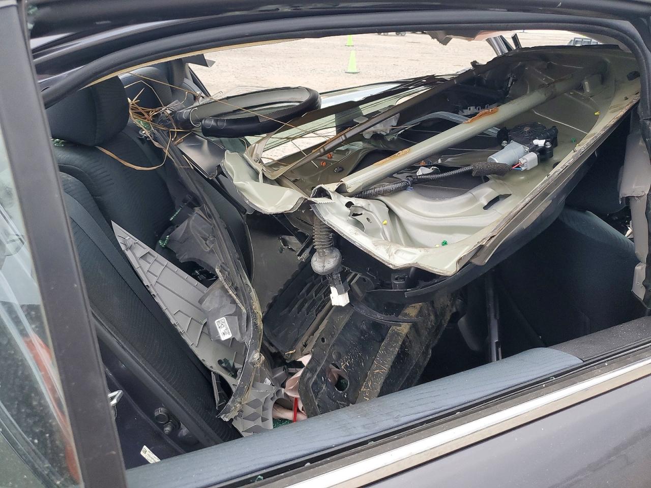 2014 HONDA ACCORD LX photo 19