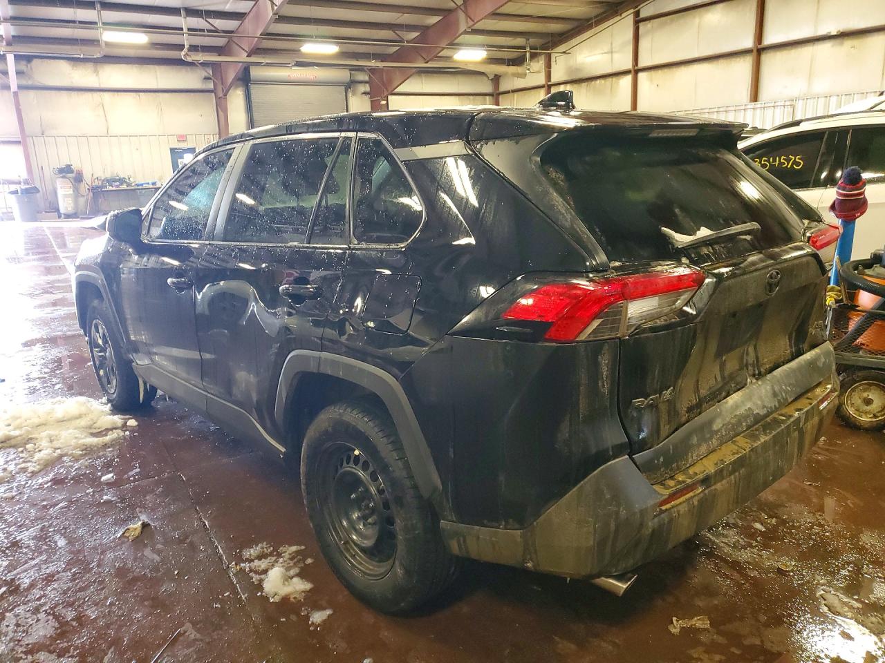 2024 TOYOTA RAV4 LE photo 4