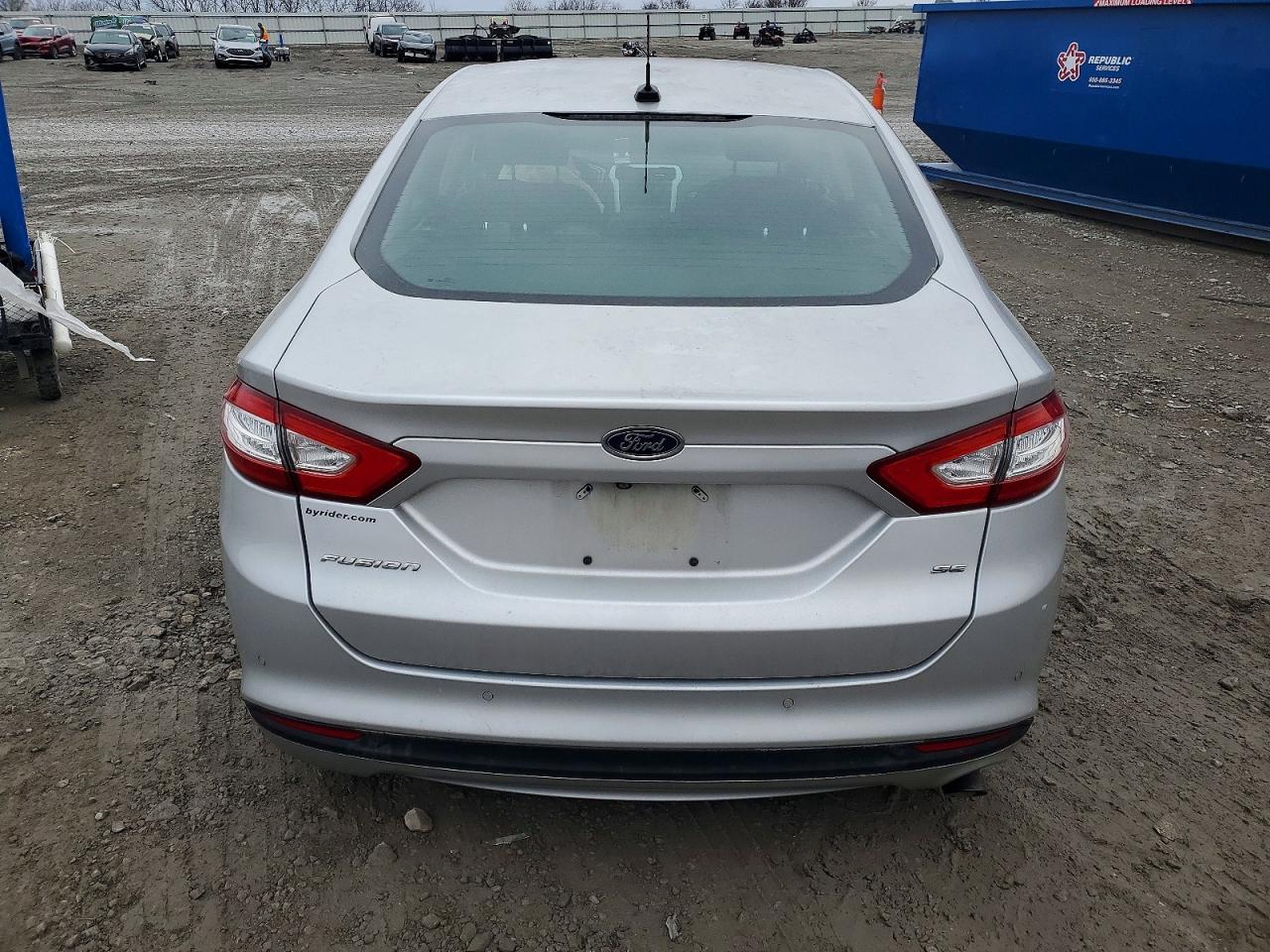 2016 FORD FUSION SE photo 16