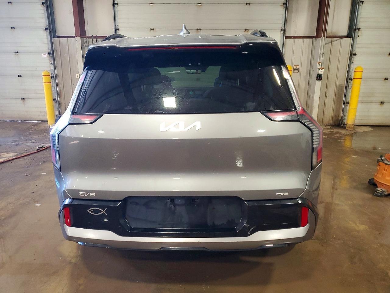 2024 KIA EV9 GT LINE photo 11