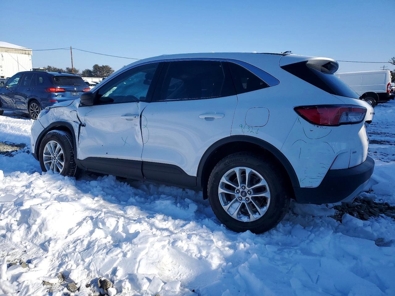 2022 FORD ESCAPE SE photo 2