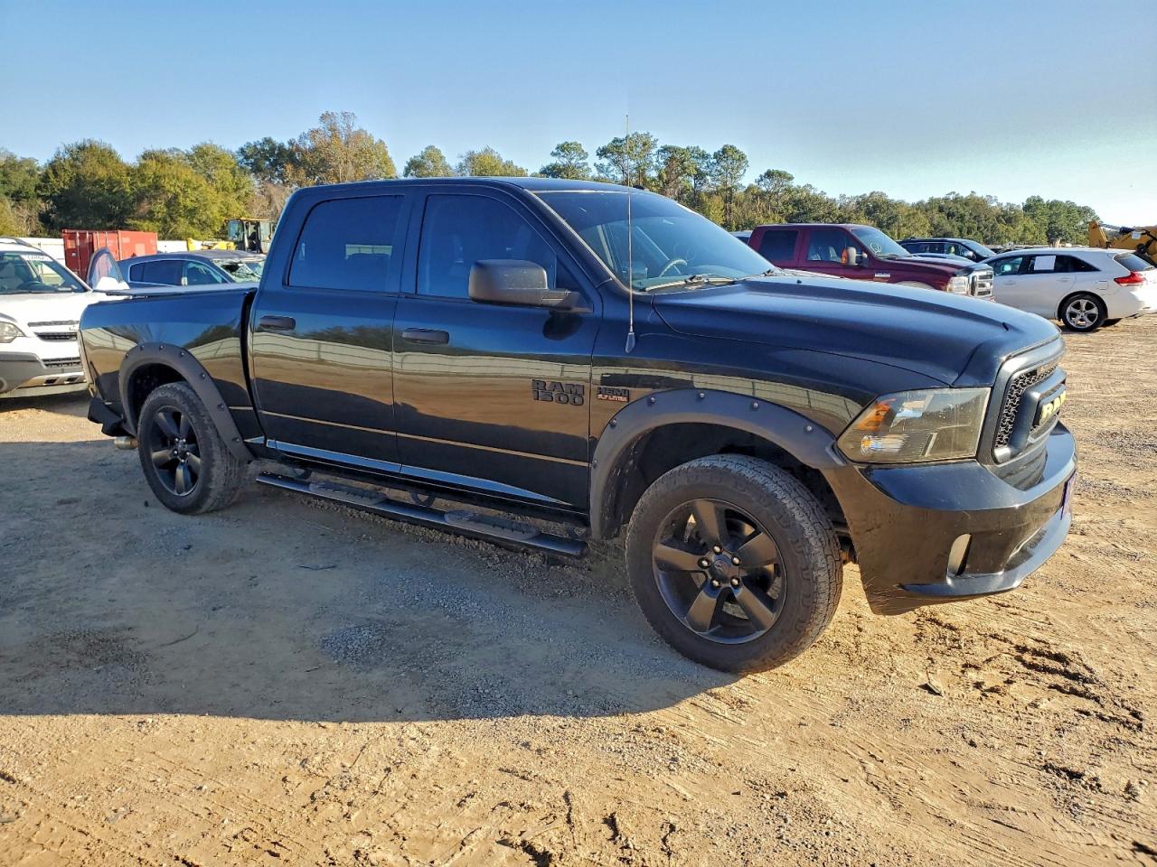 2017 RAM 1500 ST photo 10
