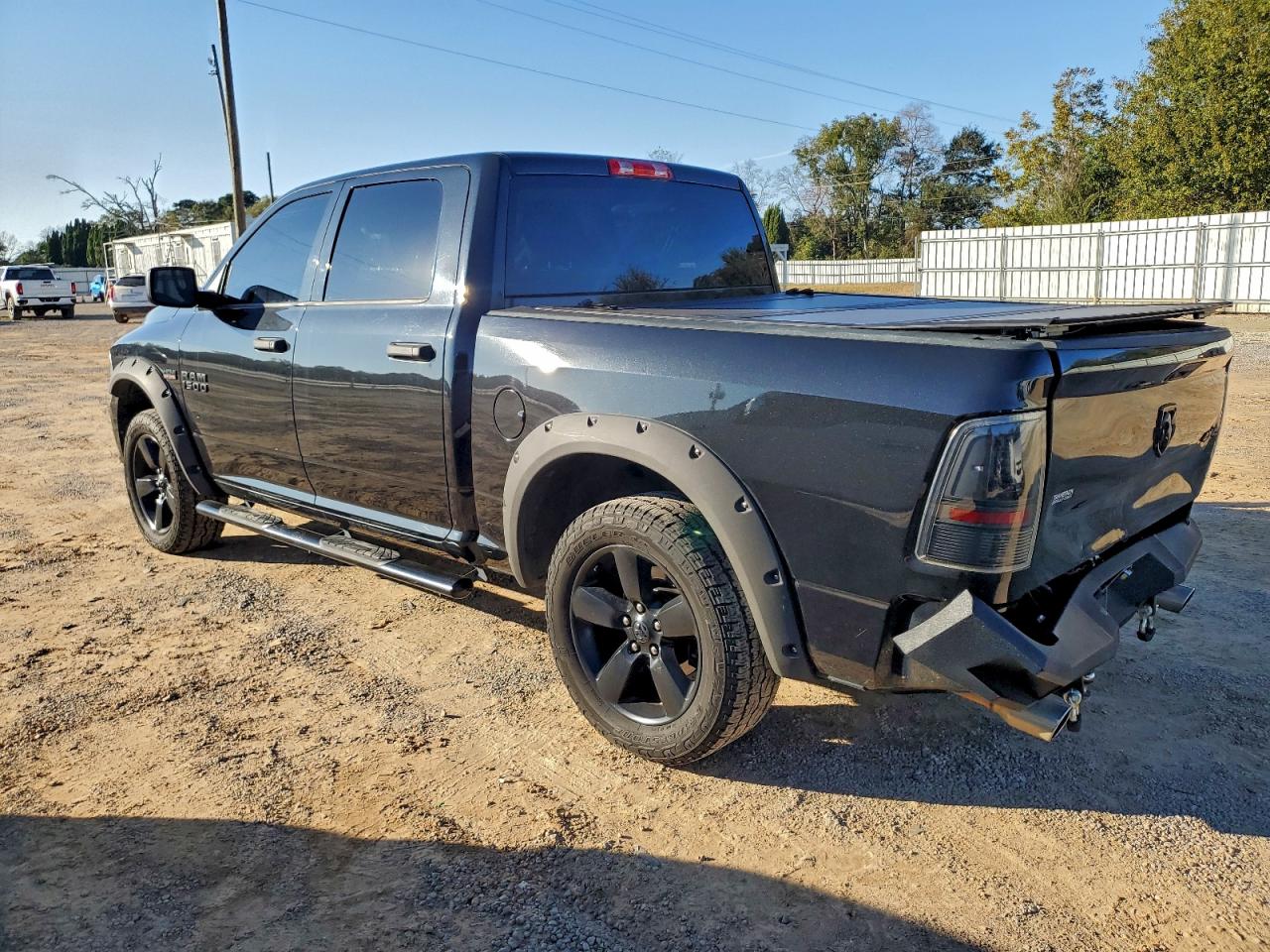 2017 RAM 1500 ST photo 4