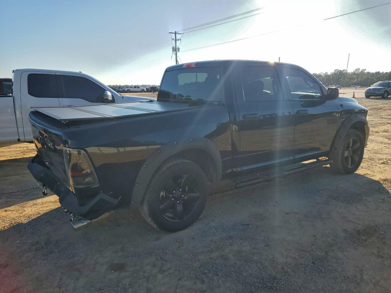 2017 RAM 1500 ST photo 7