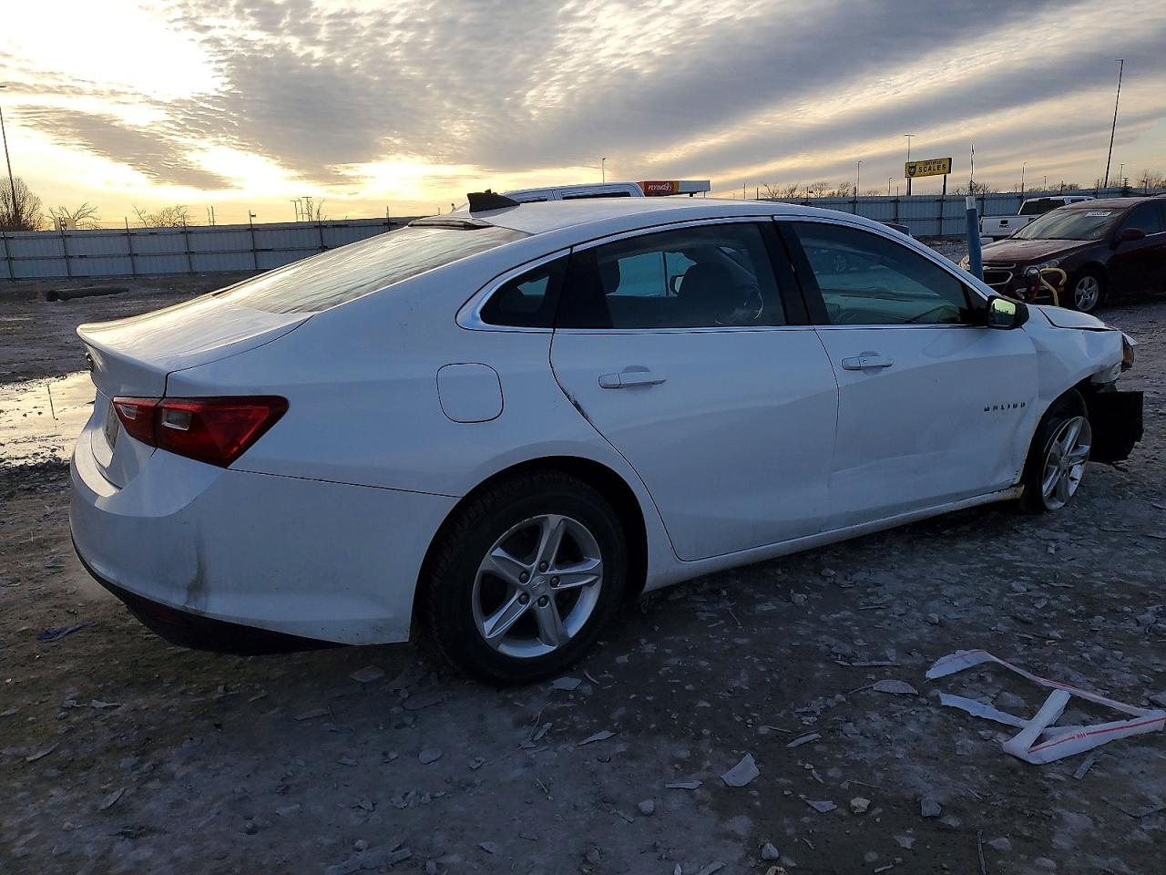 2020 CHEVROLET MALIBU LS photo 3