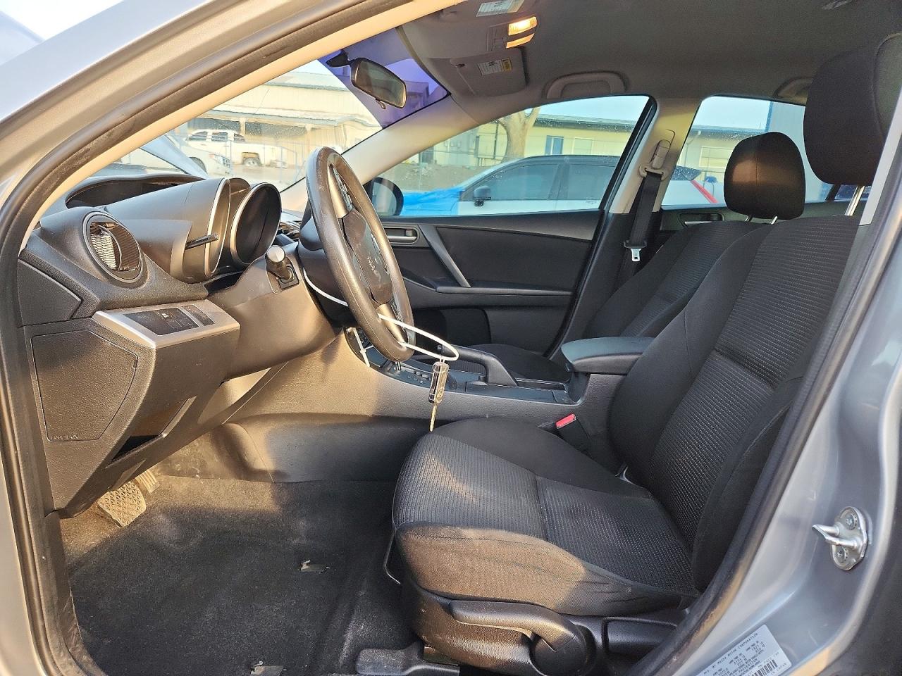 2013 MAZDA 3 I photo 13