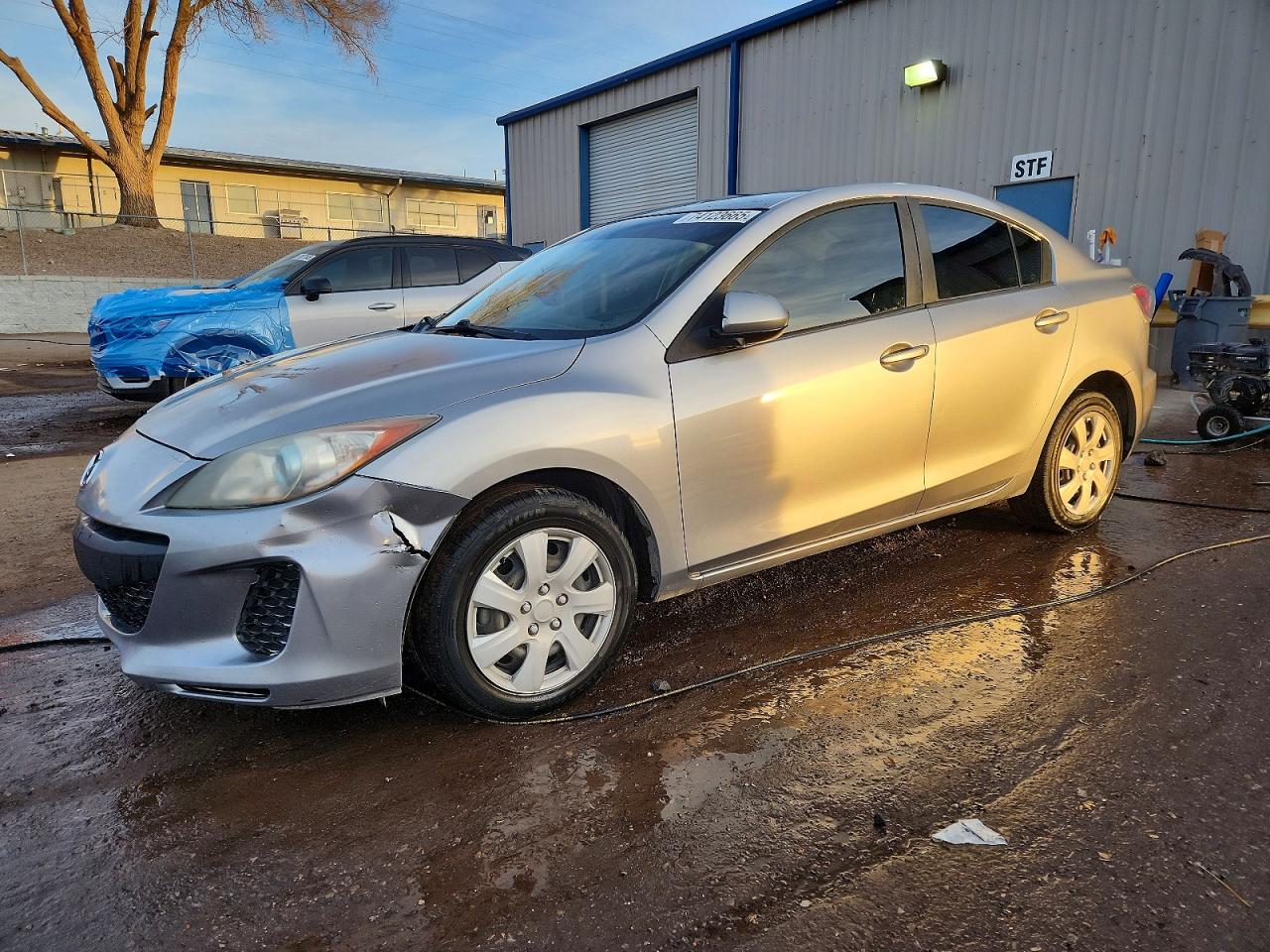 2013 MAZDA 3