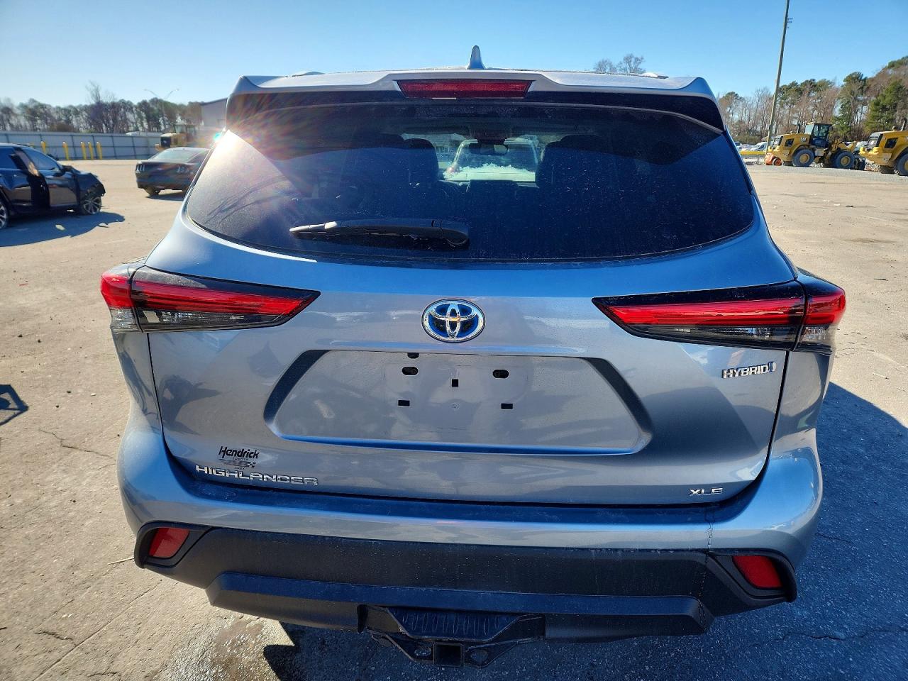 2022 TOYOTA HIGHLANDER HYBRID XLE photo 6