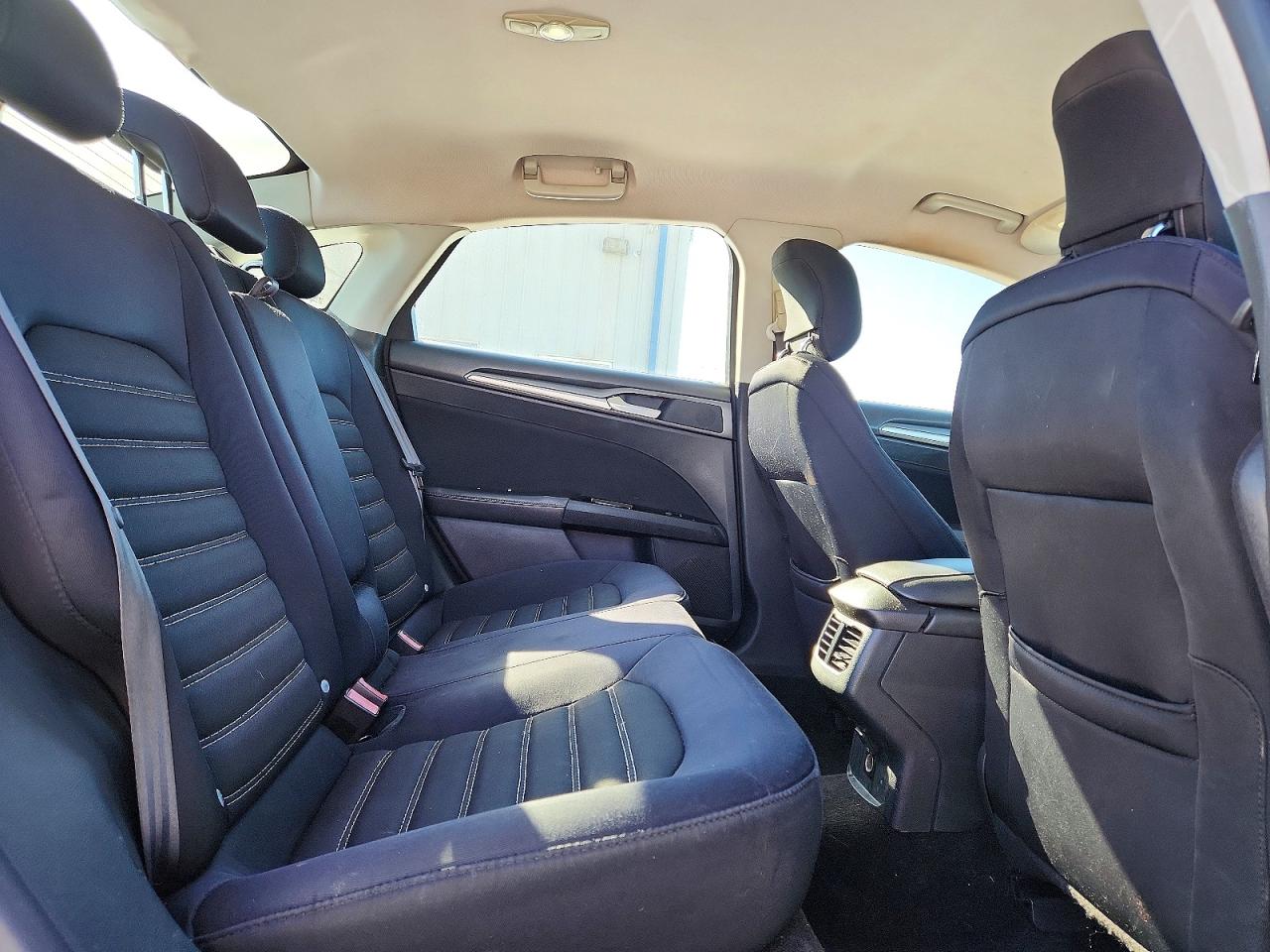 2013 FORD FUSION SE photo 10