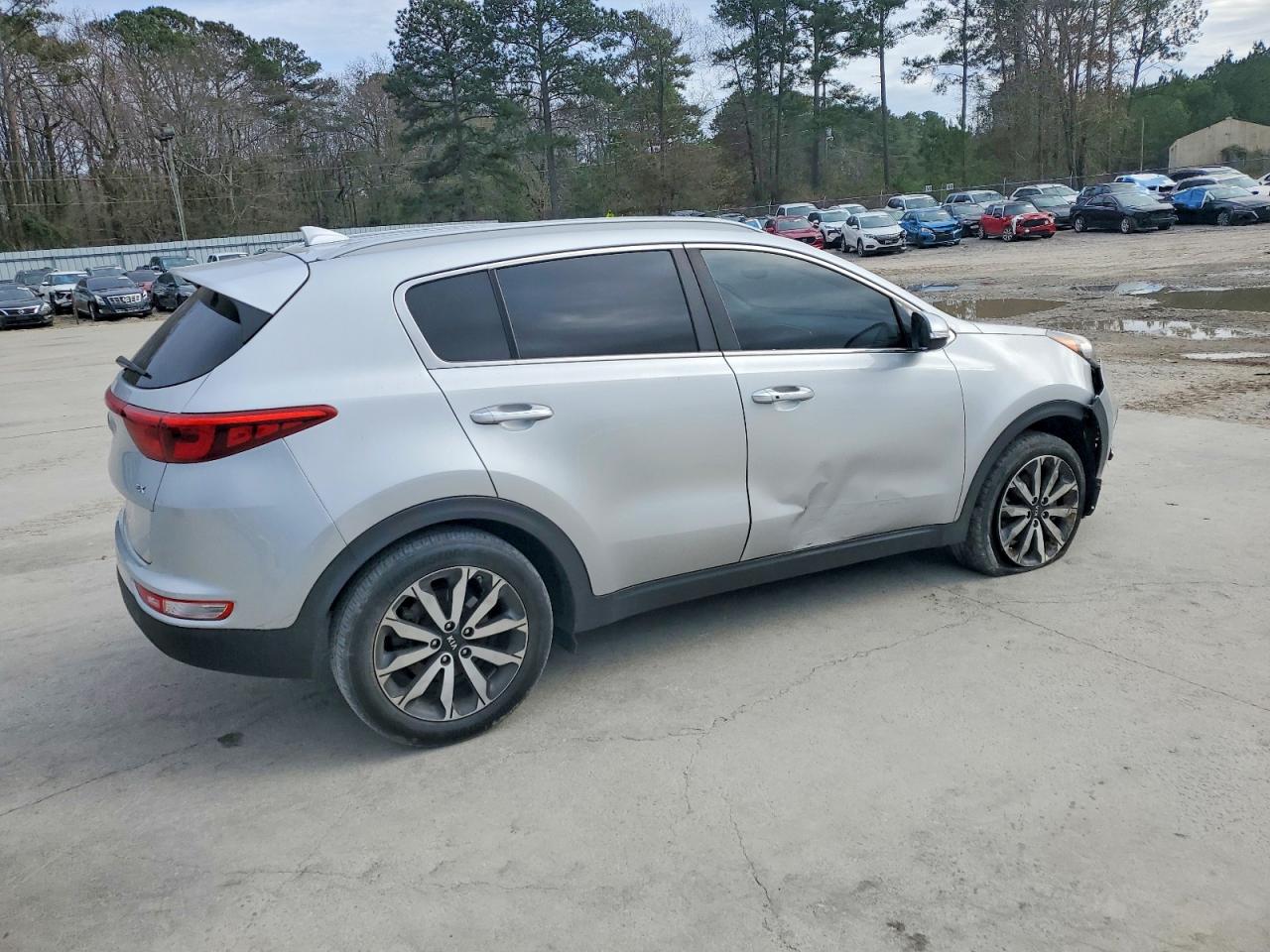 2018 KIA SPORTAGE EX photo 3