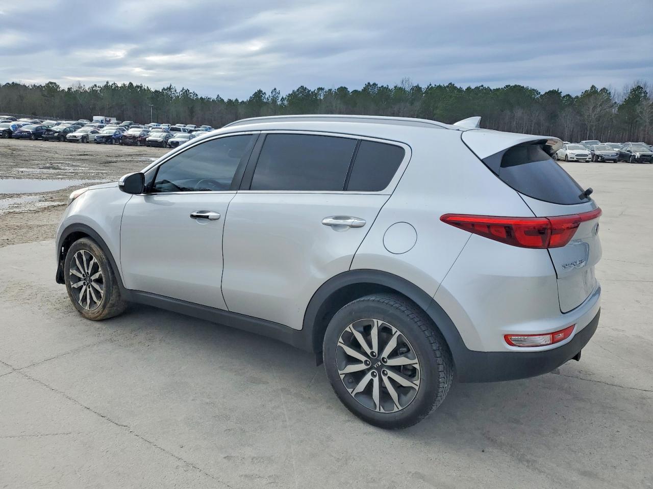 2018 KIA SPORTAGE EX photo 2