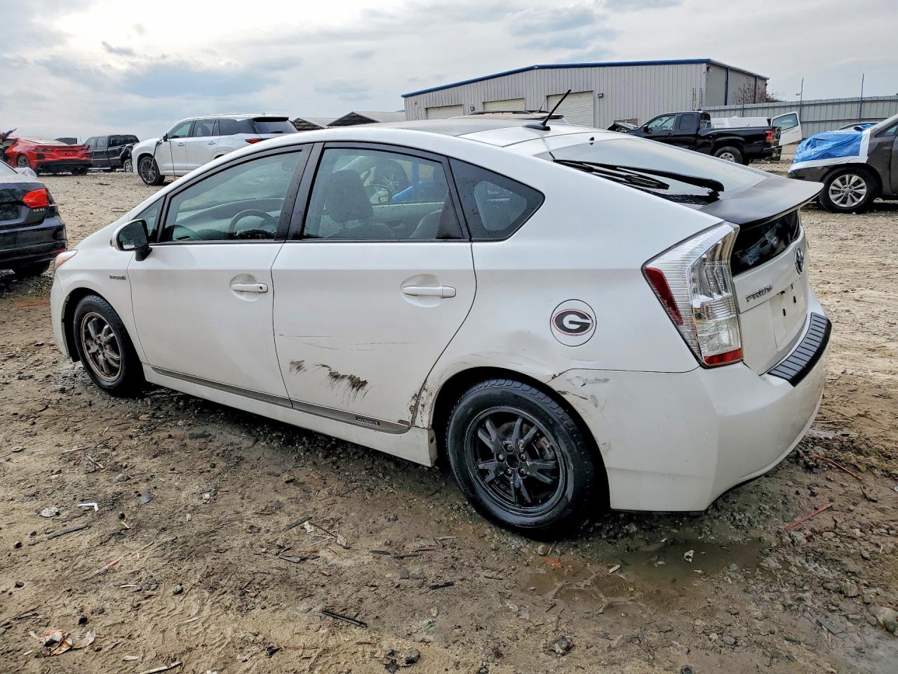 2011 TOYOTA PRIUS THREE photo 3