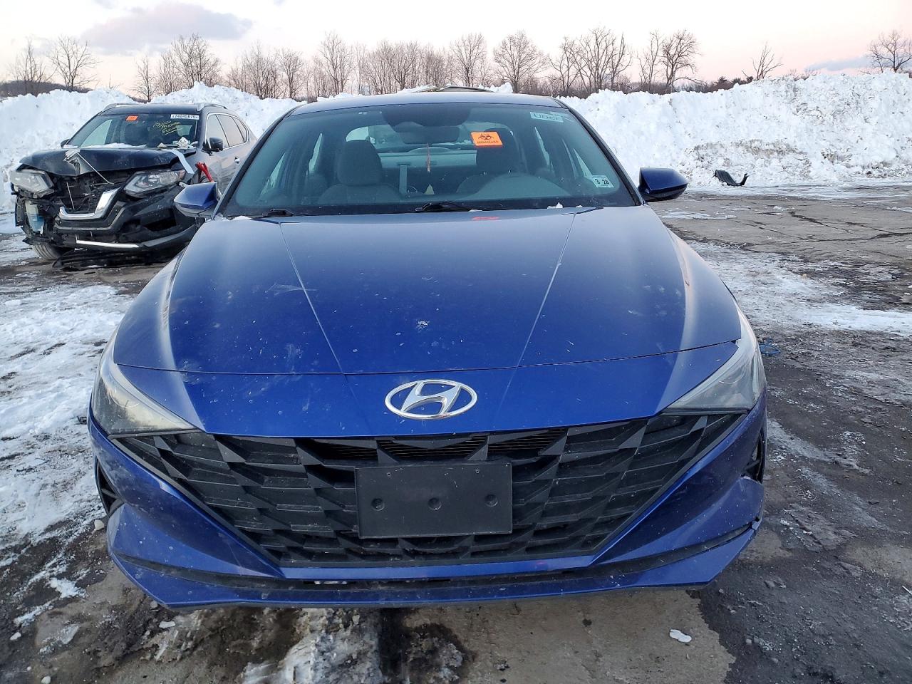 2023 HYUNDAI ELANTRA SEL photo 9