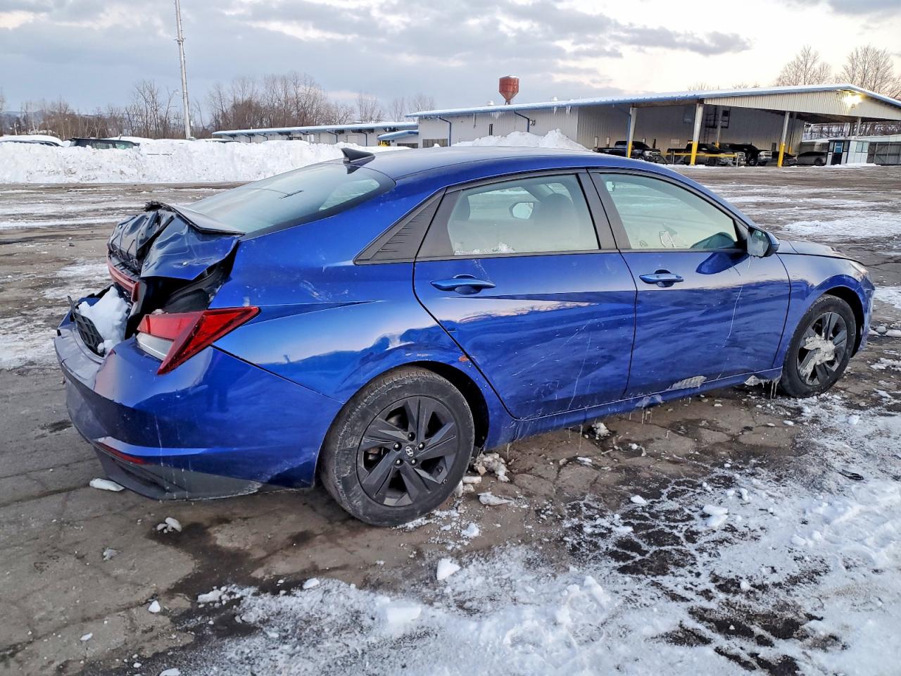 2023 HYUNDAI ELANTRA SEL photo 5