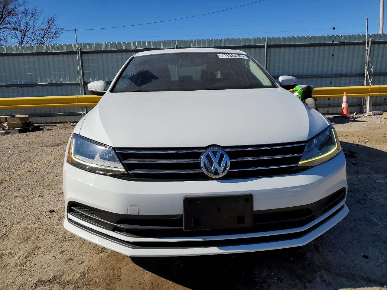 2017 VOLKSWAGEN JETTA photo 13