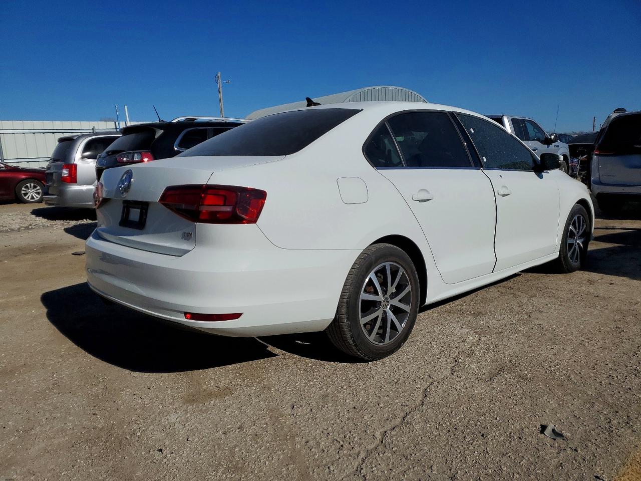 2017 VOLKSWAGEN JETTA photo 7
