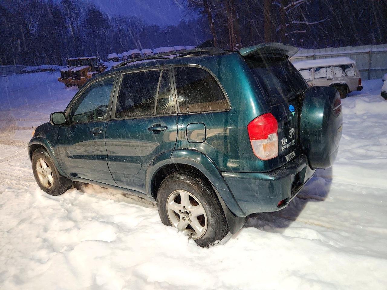2002 TOYOTA RAV4 BASE photo 2