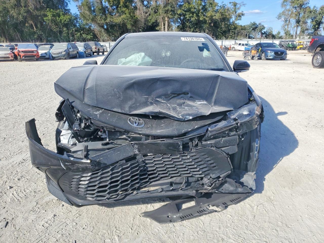 2025 TOYOTA CAMRY SE photo 5