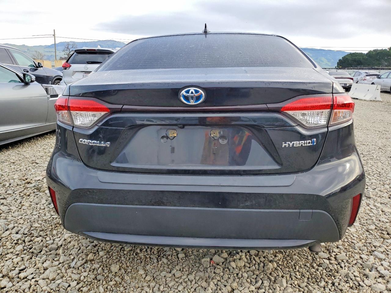 2021 TOYOTA COROLLA LE photo 6