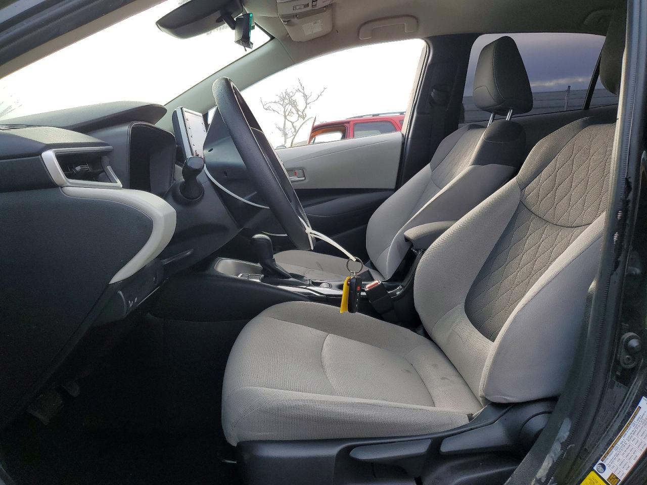 2021 TOYOTA COROLLA LE photo 7